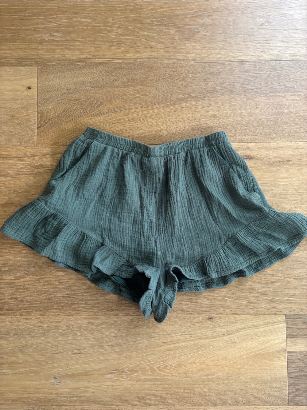 Women's Ruffle Hem Skort - Olive Green